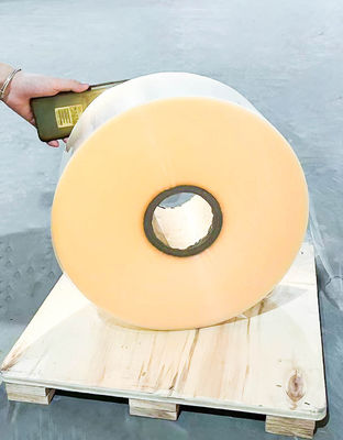 Materiais normais de etiquetas de rolo pegajoso Espessura de papel 30μ Filme BOPP transparente