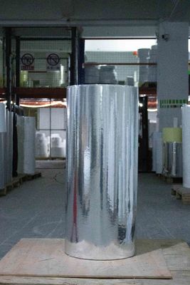 Materiais de etiquetas em rolos BOPP transparentes Autocolante 50 μm Espessura da face cola adesiva acrílica