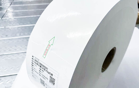 Etiquetas em rolos gigantes transparentes de adesivo BOPP Papel cola móvel sintética