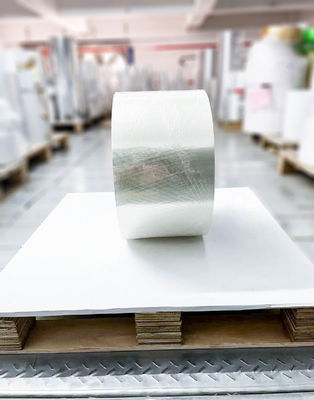 Papel adesivo em rolos jumbo PET BOPP branco claro homologado pela SGS