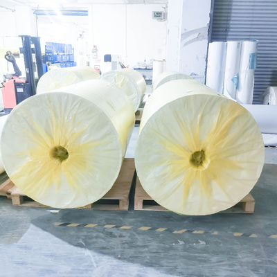 Um material de etiqueta auto-aderente de papel de cobre de alta qualidade com excelentes efeitos de impressão e codificação a laser.
