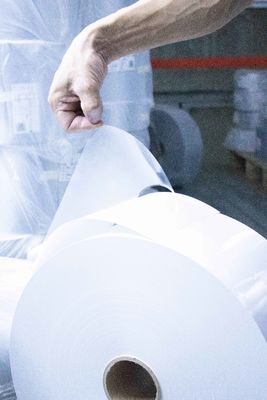 Papel revestido por adesivo de chapa de cobre