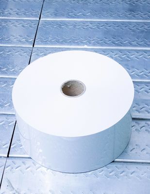 Bom preço Rolo de etiquetas de adesivos térmicos móveis, rolos de transferência térmica pegajosos comuns on-line